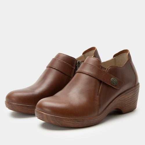 Alegria Silah Wood Look Wedge Comfort Arch Support Women's Shoe - Mahogany - 1