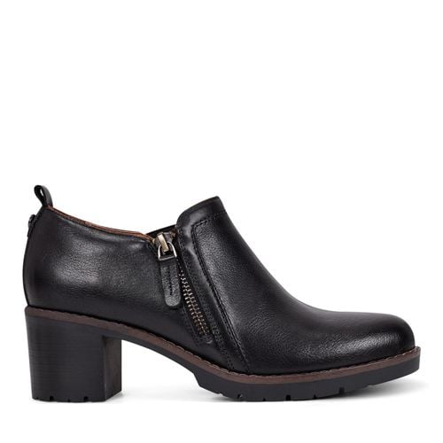 Easy Spirit Cosa Cushioned Arch Support Women's Casual Slip On - Black Leather - 1