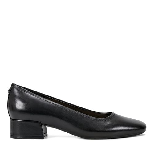 Easy Spirit Jain Cushioned Arch Support Women's Dress Pump - Black Leather - 1